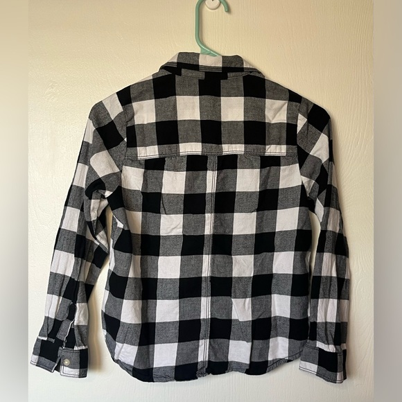Kids Cat & Jack black and white check shirt. - Picture 2 of 2